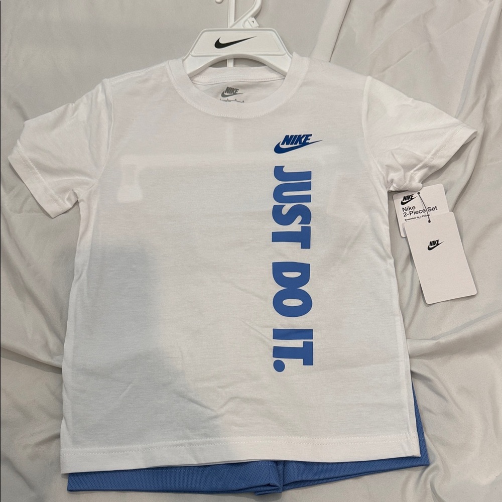 NWT Nike Kids White and Blue T-Shirt and Shorts Set size 7